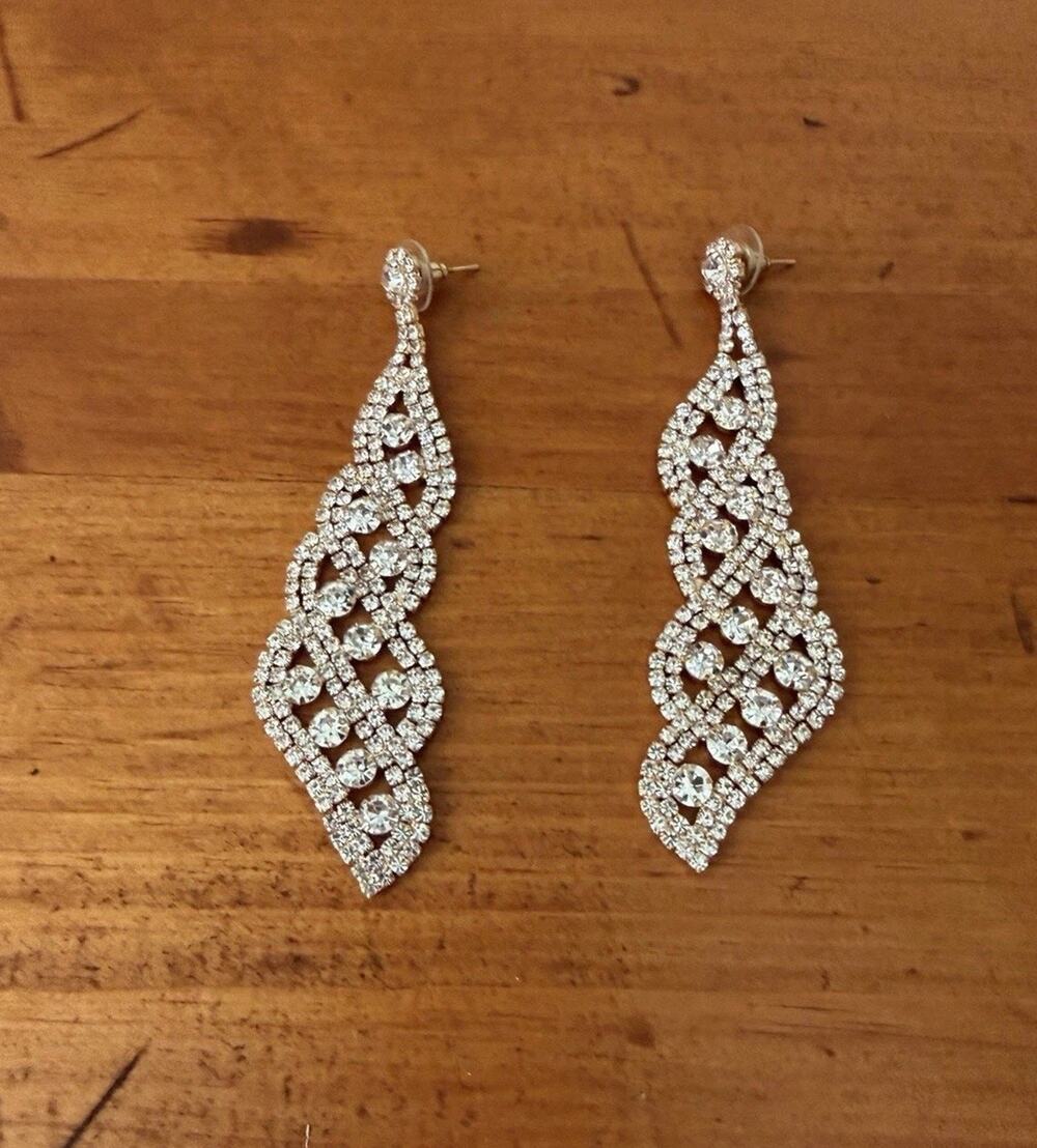 Crystal Rhinestone Chandelier Dangle Earrings Silver Tone Formal Bridal